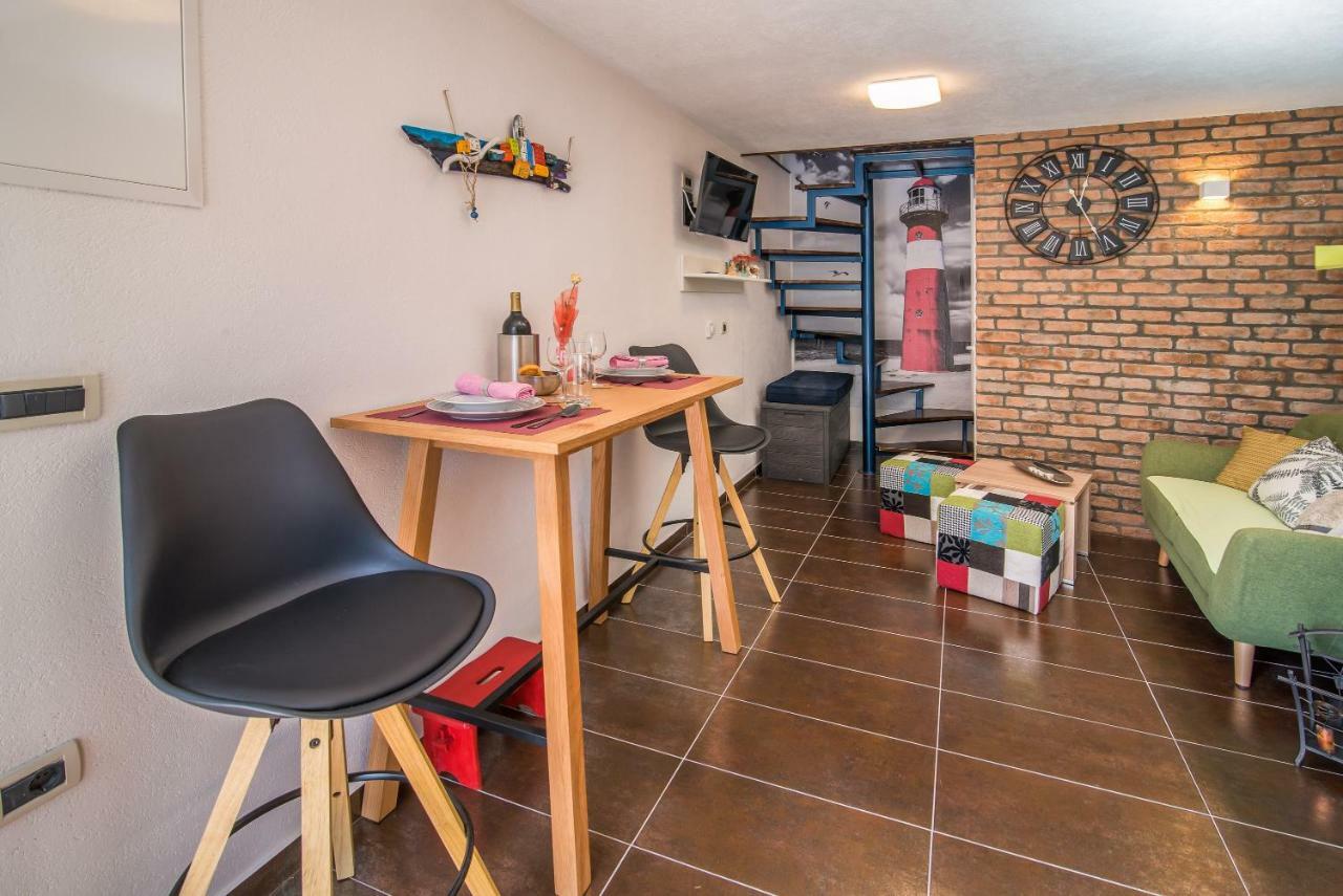 Lanterna Apartment